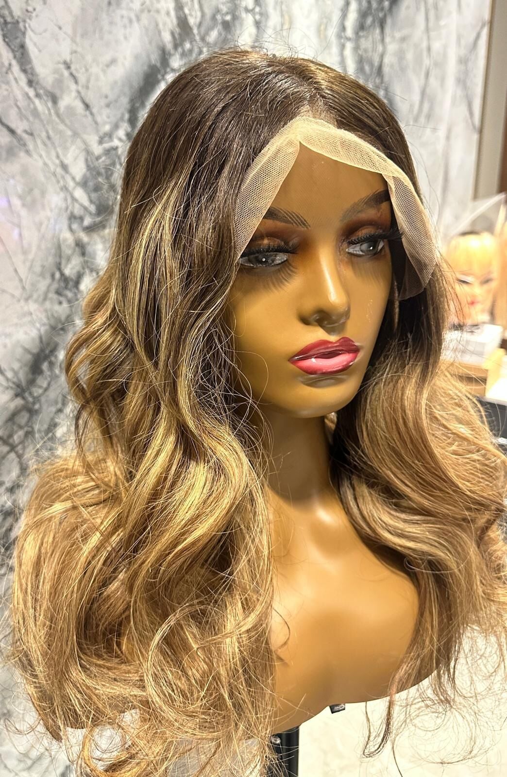 peruk 215 gr 50 cm B-22 BW modeli